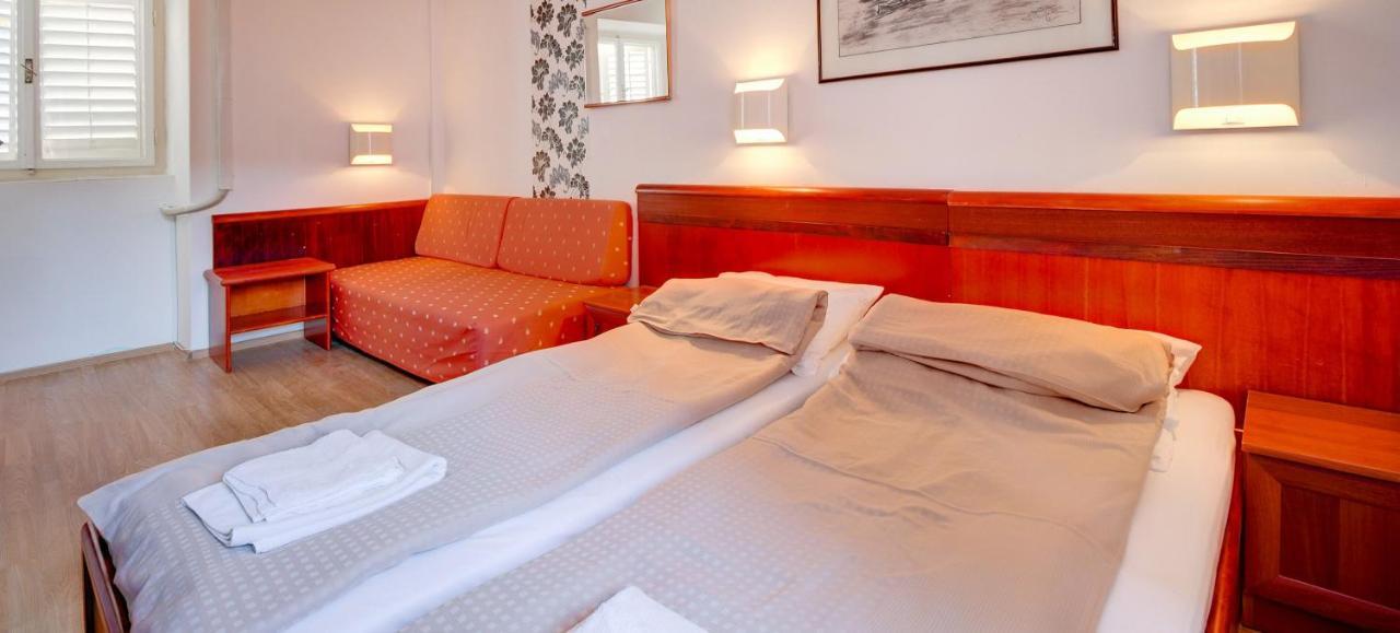 Villa Mozart Veli Losinj Bagian luar foto