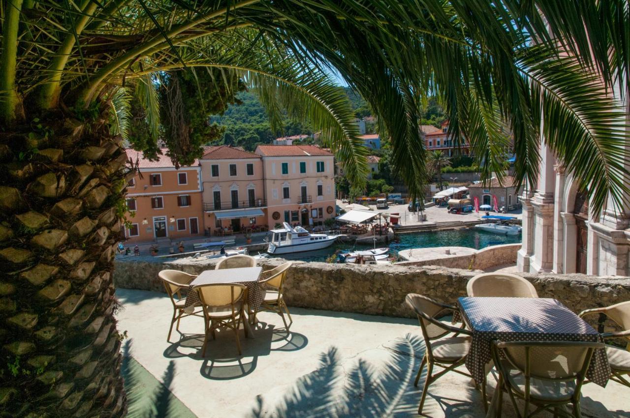Villa Mozart Veli Losinj Bagian luar foto